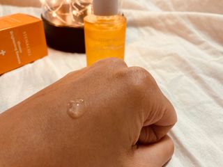 체르엠 스템앤셀 비타민 브라이트닝 에센스 30ml 1개 — 3.5점을 준 리뷰어가 2021년 9월 올린 사용 사진