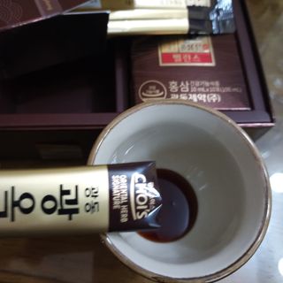 광동제약 [광동] 광옥고 홍삼 본 밸런스 30포 + 쇼핑백 — 4.5점을 준 리뷰어가 2021년 12월 올린 사용 사진