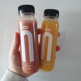 BLENDY'S 핑크 스무디+블론디 스무디 — 5점을 준 리뷰어가 2021년 12월 올린 사용 사진