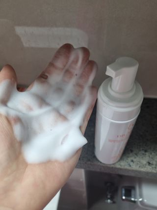 MF프리 [닥터문] 유산균 락토케어 질경초 여성청결제 200ml (폼타입) — 5점을 준 리뷰어가 2022년 7월 올린 사용 사진