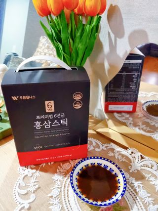 [푸름웰니스] 프리미엄 6년근 홍삼스틱 3mg x 100포 — 5점을 준 리뷰어가 2022년 4월 올린 사용 사진