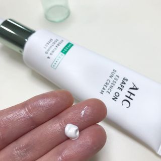 [AHC] 세이프온 에센스 선크림 올리브영 스페셜 증정 기획세트 — 5점을 준 리뷰어가 2022년 6월 올린 사용 사진