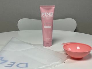 [유니프] 헤어 샤이니 핑크 컬러 트리트먼트240g — 5점을 준 리뷰어가 2023년 11월 올린 사용 사진