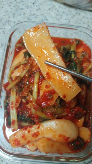 셰프애찬 알타리김치 총각김치 1kg — 5점을 준 리뷰어가 2022년 10월 올린 사용 사진