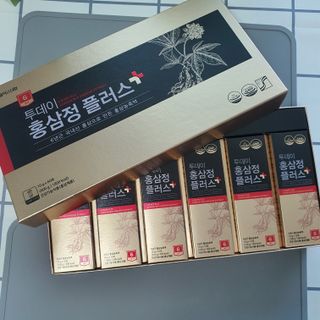 서울약사신협_투데이홍삼정플러스스틱_10g x 60포 — 5점을 준 리뷰어가 2021년 7월 올린 사용 사진