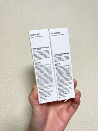 멈칫(MUMCHIT) 넥퍼퓸 NECKPERFUME 2가지 향 — 5점을 준 리뷰어가 2021년 11월 올린 사용 사진