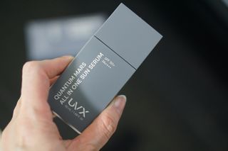 UVX 퀀텀 마스 올인원 선세럼 — 5점을 준 리뷰어가 2024년 2월 올린 사용 사진