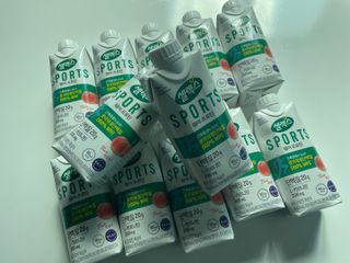 셀렉스스포츠 셀렉스 스포츠 웨이 프로틴 복숭아_ 330ml x 12팩 — 5점을 준 리뷰어가 2021년 8월 올린 사용 사진
