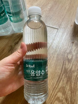 닥터유 제주용암수 닥터유 용암수 — 2.5점을 준 리뷰어가 2021년 7월 올린 사용 사진