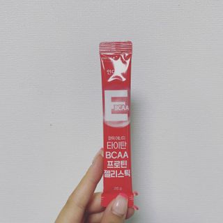 [인디닥터] 타이탄 BCAA 프로틴 젤리스틱 — 5점을 준 리뷰어가 2022년 5월 올린 사용 사진