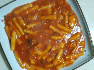 한성기업 무볼레 닭떡볶이+해물떡볶이 2종 세트 — 5점을 준 리뷰어가 2021년 10월 올린 사용 사진