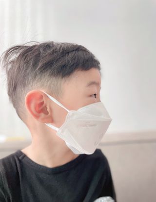[숨그림]  덴탈마스크 짱구 우리아이 그리고 내가 쓰는 믿을수있는 케릭터 마스크  16종 — 4.5점을 준 리뷰어가 2021년 11월 올린 사용 사진