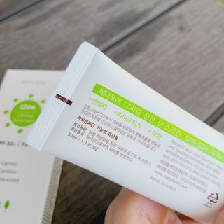 메타포레 12PM  카밍 선스크린 — 4.5점을 준 리뷰어가 2021년 8월 올린 사용 사진