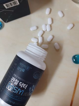 체인미 관절 및 연골건강에 도움을 줄수있는 관절닥터 MSM100 — 5점을 준 리뷰어가 2021년 11월 올린 사용 사진