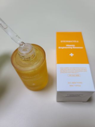체르엠 스템앤셀 비타민 브라이트닝 에센스 30ml 1개 — 5점을 준 리뷰어가 2022년 3월 올린 사용 사진