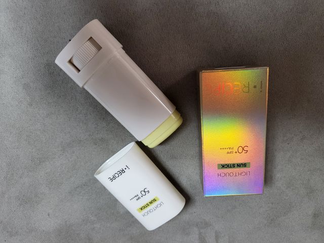라이트터치 선스틱 15g (SPF50+, PA++++) 리뷰 사진