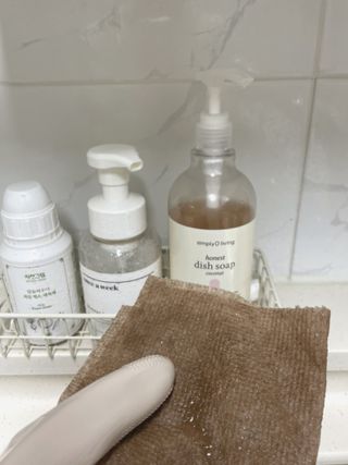 심플리오리빙 어니스트 주방세제 본품 500ml + 리필 900ml (코코넛향) — 5점을 준 리뷰어가 2022년 6월 올린 사용 사진