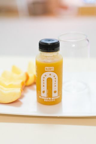 BLENDY'S 핑크 스무디+블론디 스무디 — 5점을 준 리뷰어가 2022년 4월 올린 사용 사진