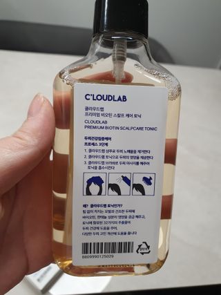 클라우드랩 프리미엄 비오틴 스칼프 케어 토닉 — 5점을 준 리뷰어가 2021년 5월 올린 사용 사진