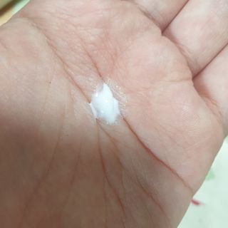 [닥터문] 프리미엄 알로에베라 선크림 500ml — 5점을 준 리뷰어가 2022년 6월 올린 사용 사진