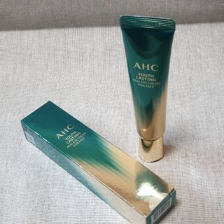 [NEW 탄력유턴 아이크림] AHC 유스 래스팅 리얼 아이크림 포 페이스 — 5점을 준 리뷰어가 2021년 3월 올린 사용 사진