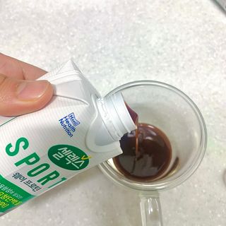 셀렉스스포츠 셀렉스 스포츠 웨이 프로틴 초콜릿 _ 330ml x 12팩 — 5점을 준 리뷰어가 2021년 5월 올린 사용 사진