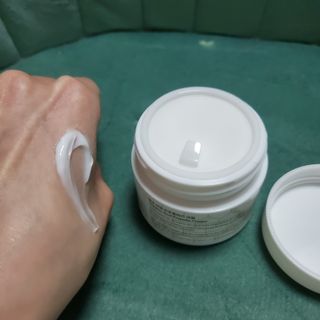 띵코 띵로 리얼 프로폴리스 크림 — 5점을 준 리뷰어가 2021년 12월 올린 사용 사진