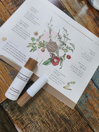 더사가오브수 [사가수] 효혜윤 보태니컬 에너지 에센스인로션 20ml /아이포올 스틱 3g — 4점을 준 리뷰어가 2023년 2월 올린 사용 사진