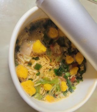 NISSIN 닛신 컵누들  4종 - 씨푸드오리지날, 씨푸드 스파이시, 씨푸드 커리, 씨푸드 XO소스 — 4.5점을 준 리뷰어가 2022년 12월 올린 사용 사진