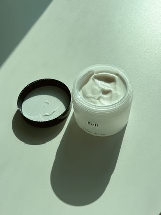 비엔디 2NOW[한글]]BnD 바디 미백 겨드랑이 크림 — 5점을 준 리뷰어가 2025년 3월 올린 사용 사진