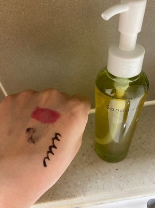 스킨큐어 산다화 순한 클렌징 동백 오일 200ml — 5점을 준 리뷰어가 2023년 5월 올린 사용 사진