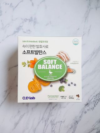 씨디랩 속이 편한 강아지 사료 소프트발란스 기호성 좋은 발효사료 피부와 위장 관절과 위장 — 5점을 준 리뷰어가 2021년 3월 올린 사용 사진