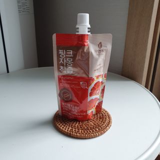 자연에온 핑크 자몽 착즙 100mL 10개입 1BOX +가 득담은 자몽 콜라겐 젤리스틱 1BOX — 5점을 준 리뷰어가 2021년 6월 올린 사용 사진