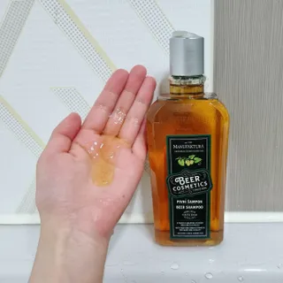 체코 비건화장품 마뉴팍투라 향좋은 천연 맥주샴푸 맥주샤워젤 — 3.5점을 준 리뷰어가 2022년 5월 올린 사용 사진