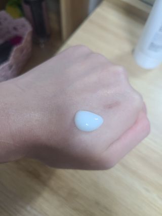 랑벨 수퍼내츄럴 아쿠아 수딩 크림 100ml — 5점을 준 리뷰어가 2022년 4월 올린 사용 사진