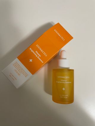 체르엠 스템앤셀 비타민 브라이트닝 에센스 30ml 1개 — 4점을 준 리뷰어가 2021년 6월 올린 사용 사진