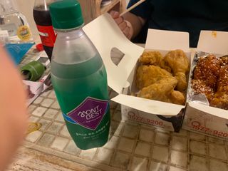 몽베스트 Montbest with Sparkling water Plain 20병 — 5점을 준 리뷰어가 2021년 11월 올린 사용 사진