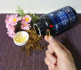 서울약사신협 Finepick_오메가365_1020mg x 365캡슐 — 5점을 준 리뷰어가 2021년 4월 올린 사용 사진