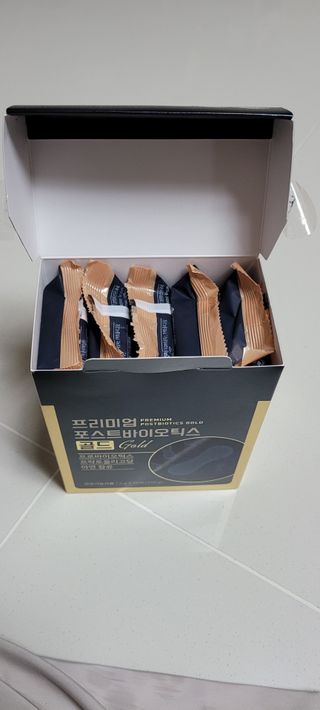 서울약사신협_프리미엄포스트바이오틱스골드_5g x 50포 — 5점을 준 리뷰어가 2021년 4월 올린 사용 사진