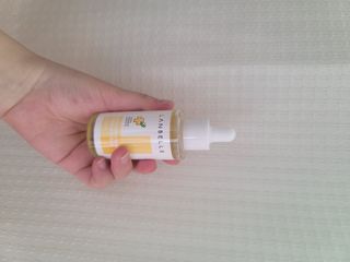 랑벨 비타 에너지 잡티 앰플 50ml 고농축 비타민, 저자극, 수분 촉촉, 미백 앰플 — 5점을 준 리뷰어가 2022년 4월 올린 사용 사진