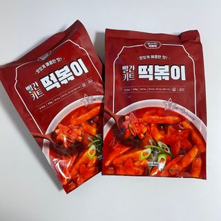 빨간키트 떡볶이 밀키트 2~3인분 매운맛 국물 떡볶이 만들기 쉬운 황금 레시피 분말 소스로 간편한 요리 — 5점을 준 리뷰어가 2021년 8월 올린 사용 사진