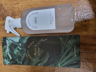 디어포레스트 숲속의 하루 패브릭미스트 (섬유향수/ 룸스프레이) 200ml — 5점을 준 리뷰어가 2022년 7월 올린 사용 사진