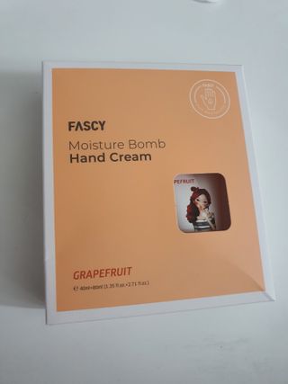 파시 FASCY 高保湿ハンドクリーム40ml+80ml セット — 4점을 준 리뷰어가 2021년 7월 올린 사용 사진