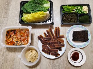 마라도푸드 포항 구룡포 햇 과메기 야채세트 마라도회식당 꽁치 — 5점을 준 리뷰어가 2023년 10월 올린 사용 사진