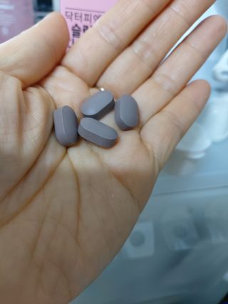 닥터피엔티 [Dr.PNT] 하루 2알로 건강한 다이어트! 한겨울에도 체지방만 쏙~ 슬림핏 다이어트 — 5점을 준 리뷰어가 2023년 4월 올린 사용 사진