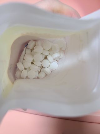 녹다 츄츄고체치약 150정 프로폴리스 죽염 씹는 치약 — 5점을 준 리뷰어가 2022년 12월 올린 사용 사진