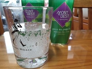 몽베스트 Montbest with Sparkling water Lime20병 — 5점을 준 리뷰어가 2021년 10월 올린 사용 사진
