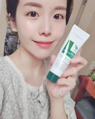 랑벨 랑바이오 블랙 시카 크림 50ml(블랙비 프로폴리스, 시카 4종, 판테놀 10 함유) — 5점을 준 리뷰어가 2022년 6월 올린 사용 사진