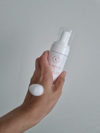 MF프리 [닥터문] 유산균 락토케어 질경초 여성청결제 200ml (폼타입) — 5점을 준 리뷰어가 2022년 7월 올린 사용 사진