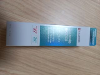 리더스코스메틱 리더스 카밍 바이오틱스 선 에센스 SPF 50+ PA++++ — 5점을 준 리뷰어가 2022년 5월 올린 사용 사진